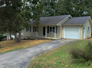 145 Woodland Pl, Mount Vernon, KY 40456