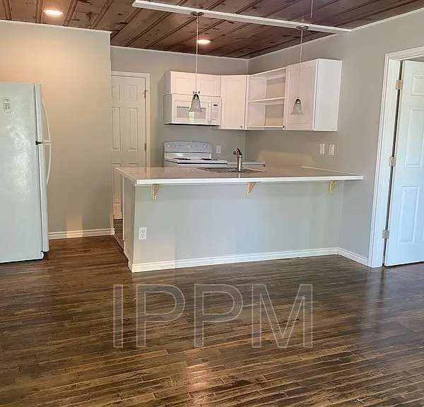 1723 Warren St — Photo 5