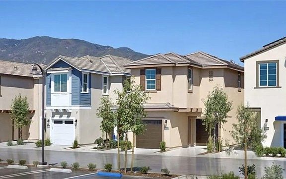 4th image of 4933 Bracken Way