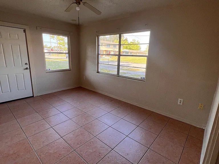 808 Johnson St #1 — Photo 9