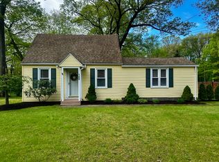 140 Clintonville Rd, North Haven, CT 06473