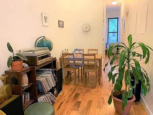 Rented by Blue Egg Realty Corp | media 24