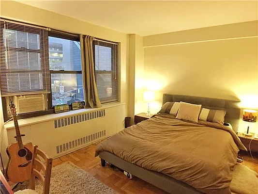 Rented by Century 21 Metropolitan | media 15