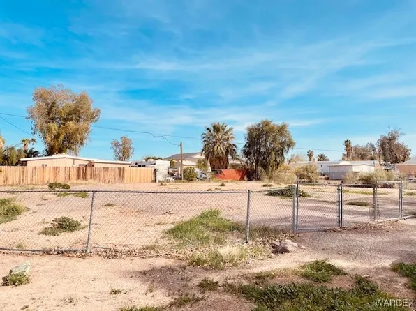 7886 S Cardinal Dr, Mohave Valley, AZ 86440