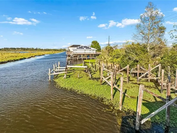 4507 Pontchartrain Dr, Slidell, LA 70458