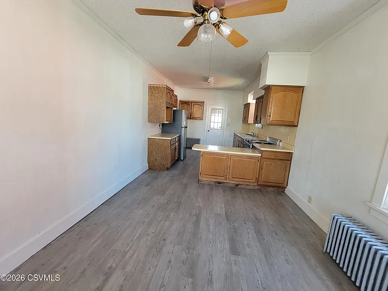 995 Center Ave — Photo 13
