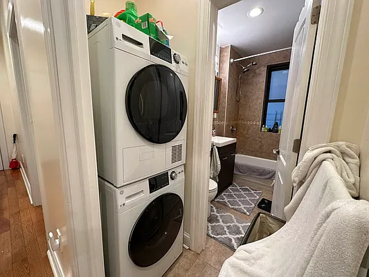 Rented by Bruma Realty LLC | media 2