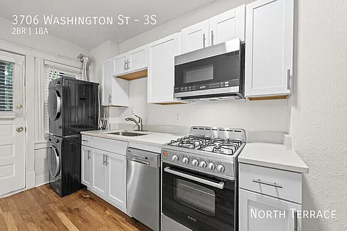 3706 Washington St Photo 1