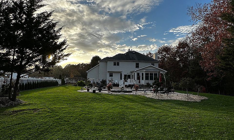 2nd image of 607 Ollie Burke Rd