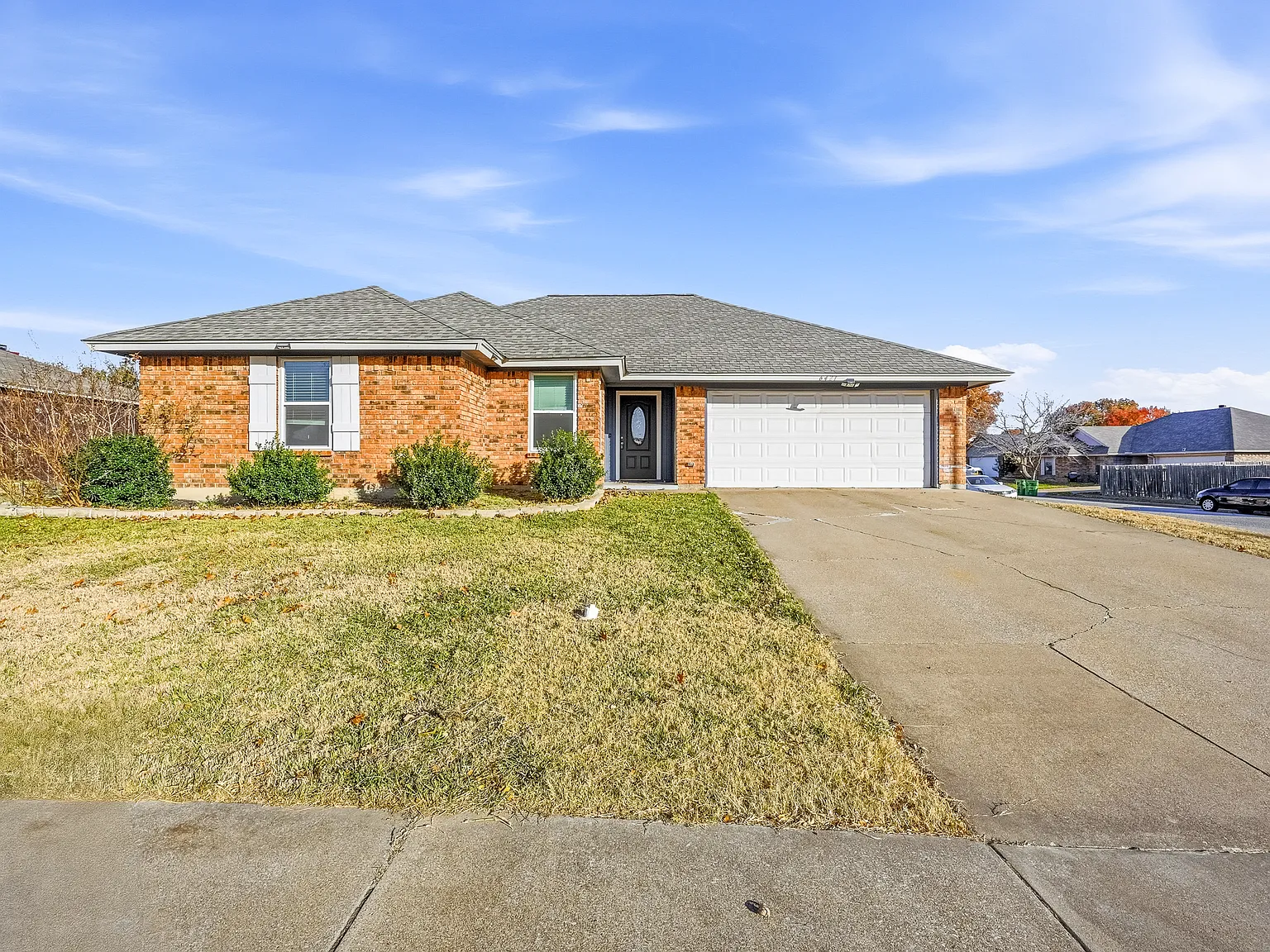 6421 Fairview Dr — Photo 1