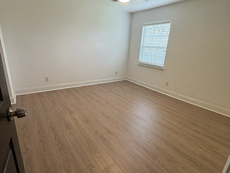 6012 Turner St — Photo 23