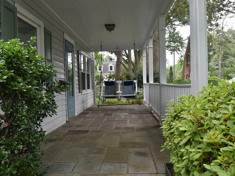 2901 Meadow View Rd — Photo 6