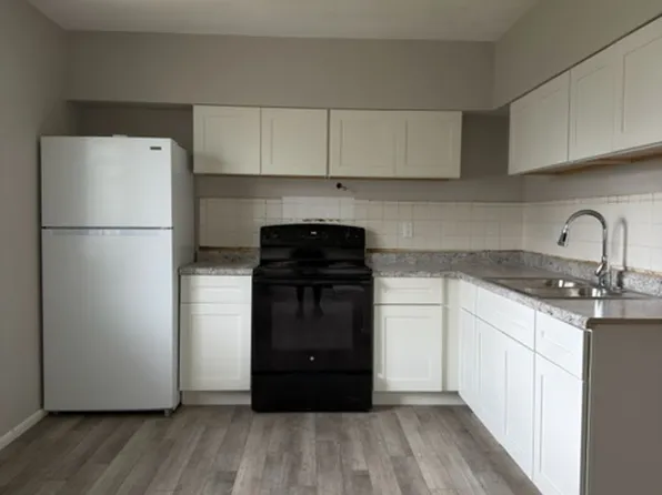 603 W Clay St APT 18, Collinsville, IL 62234