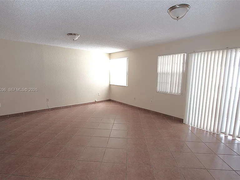 2890 N Oakland Forest Dr #206 — Photo 11