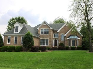 150 Talbott Dr, Bowling Green, KY 42103