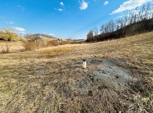 6174 Carsonville Rd, Fries, VA 24330