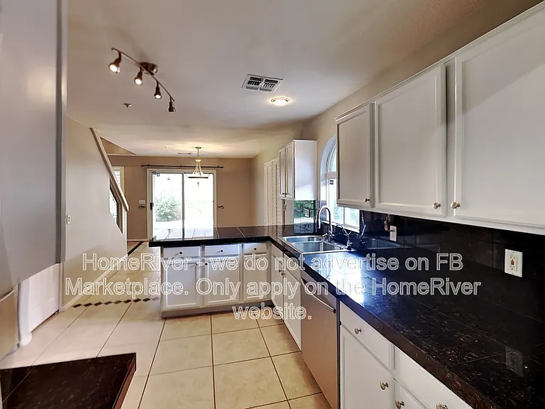 15550 N Frank Lloyd Wright Blvd #1084 — Photo 6