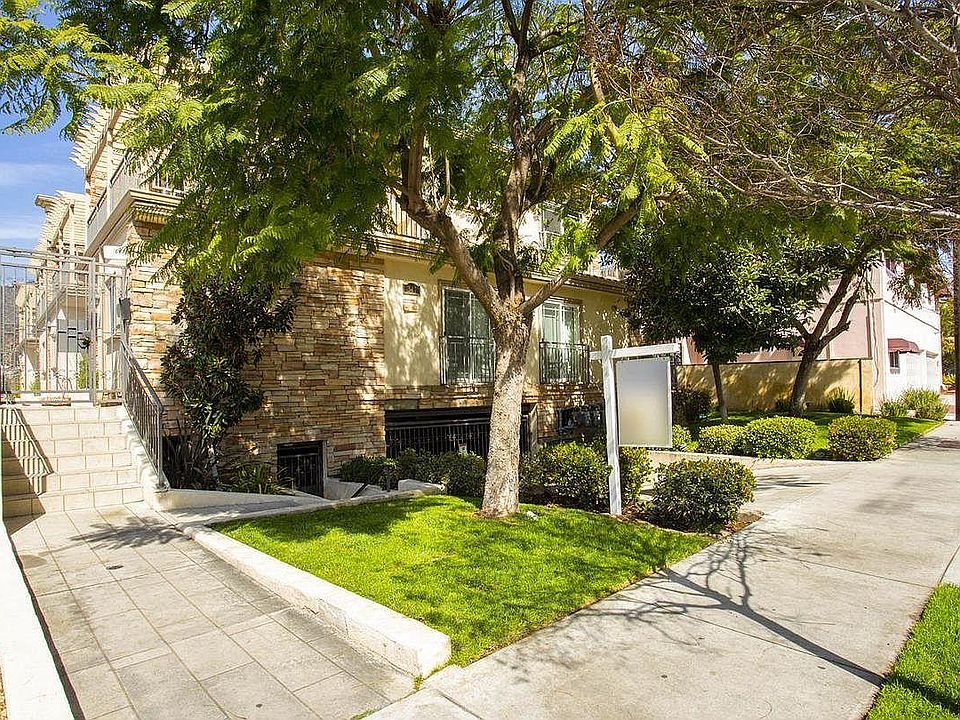 1st image of 341 W Glenoaks Blvd #A