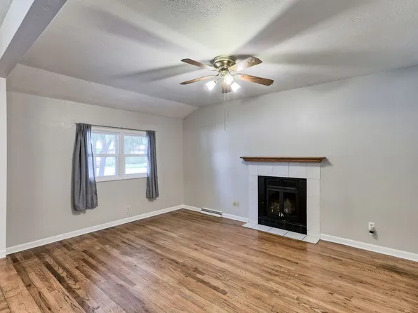 1521 Crestmore Pl, Fort Collins, CO 80521