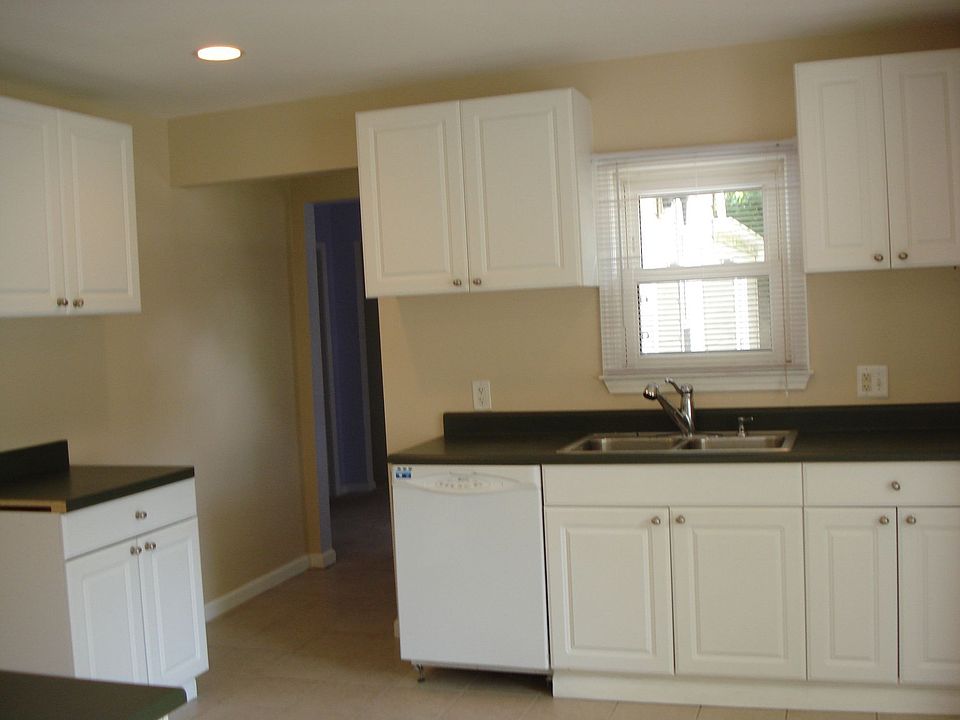 New Kitchen and Appliances