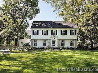 1230 Spruce St, Winnetka, IL 60093