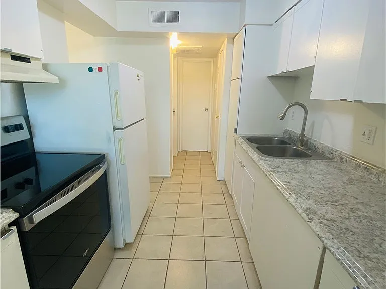 3762 Royal Crest St #6 — Photo 11