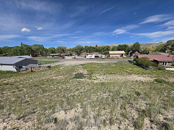 4th image of Horsecreek Rd