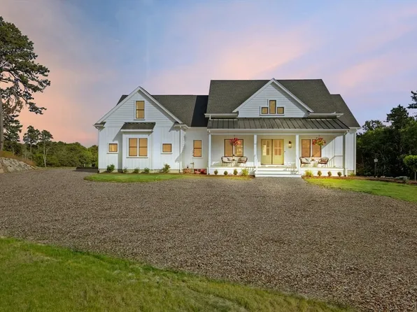 1510 Old Sandwich Rd, Plymouth, MA 02360