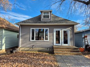 515 Beckwell Ave, Radville, SK S0C2G0