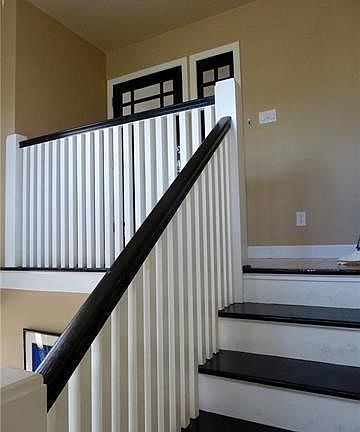 2nd image of 1205 Lorrain St #B