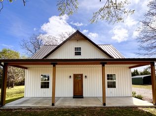 2152 Old Well Rd, Morrison, TN 37357
