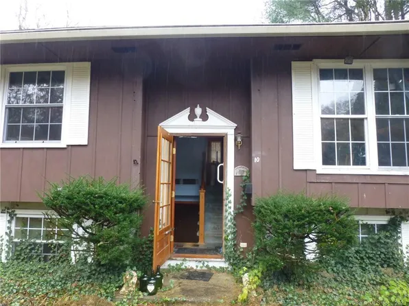 10 Surrey Lane, Stonington, CT 06378