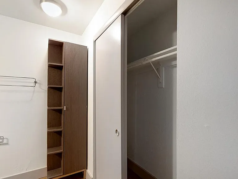 Altair Apartments — Photo 7