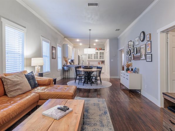 Additional property image - 206 S Winnetka Ave, Dallas, TX 75208
