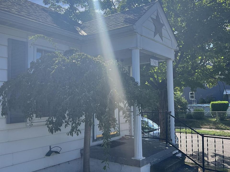 1st image of 1301 Campbell Ave