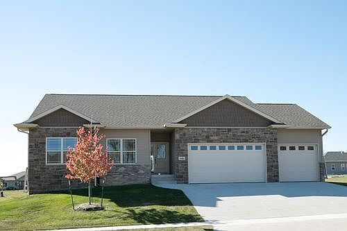 1st image of 1685 Stone Creek Cir