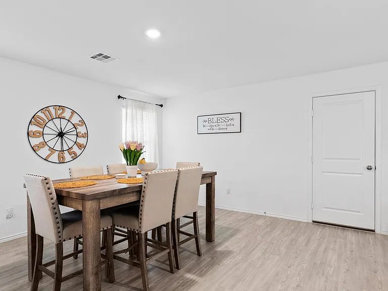 5463 Daphne Path — Photo 6