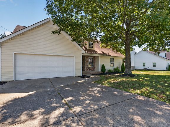 3rd image of 309 Sunnycrest Dr