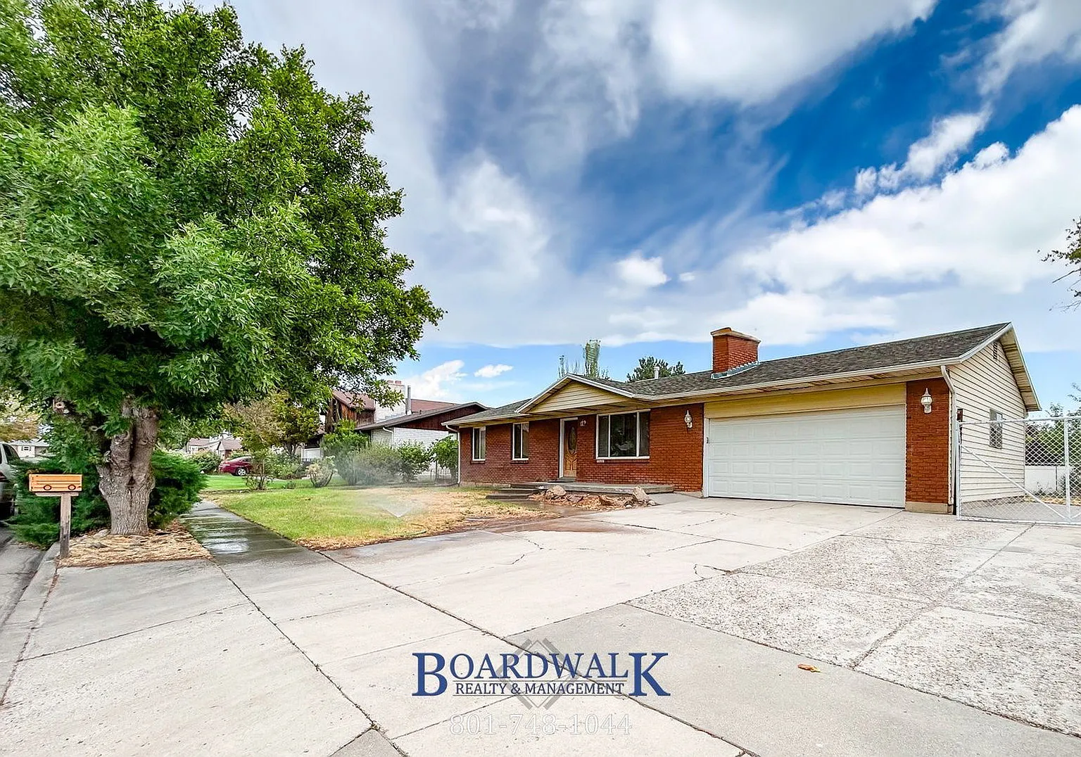 5 bed, 3.0 bath, 2200 sqft, $2,500 — Photo 3