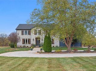 21335 Country Place Ln, Bucyrus, KS 66013