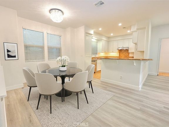 3rd image of 858 Calaveras Way