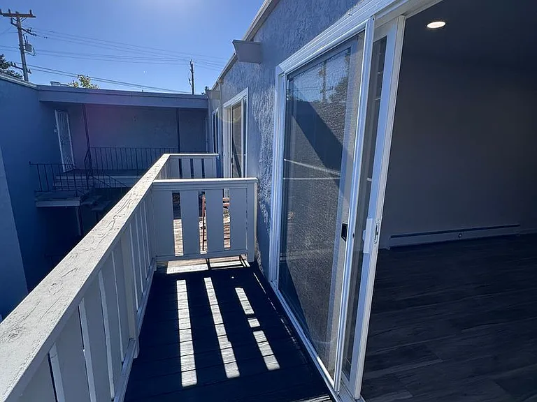 532 Bancroft Avenue — Photo 10