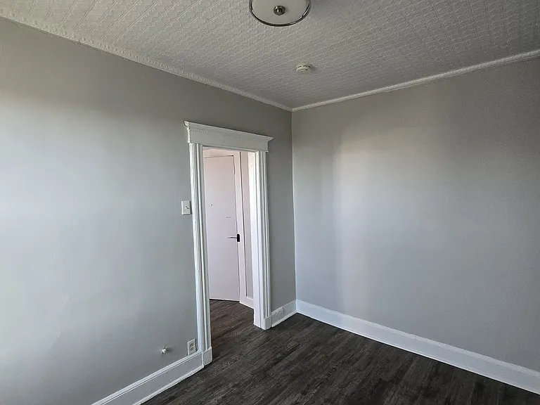 228 Hancock Ave #AA — Photo 3