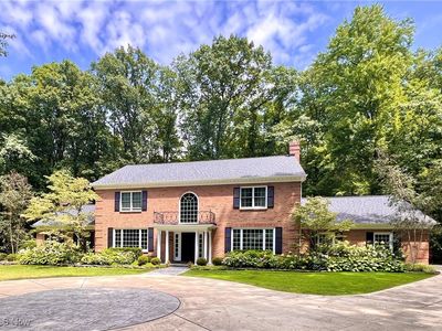 1761 Chartley Rd, Gates Mills, OH, 44040
