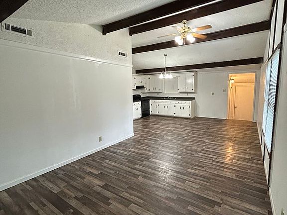 2nd image of 403 NE 6th St