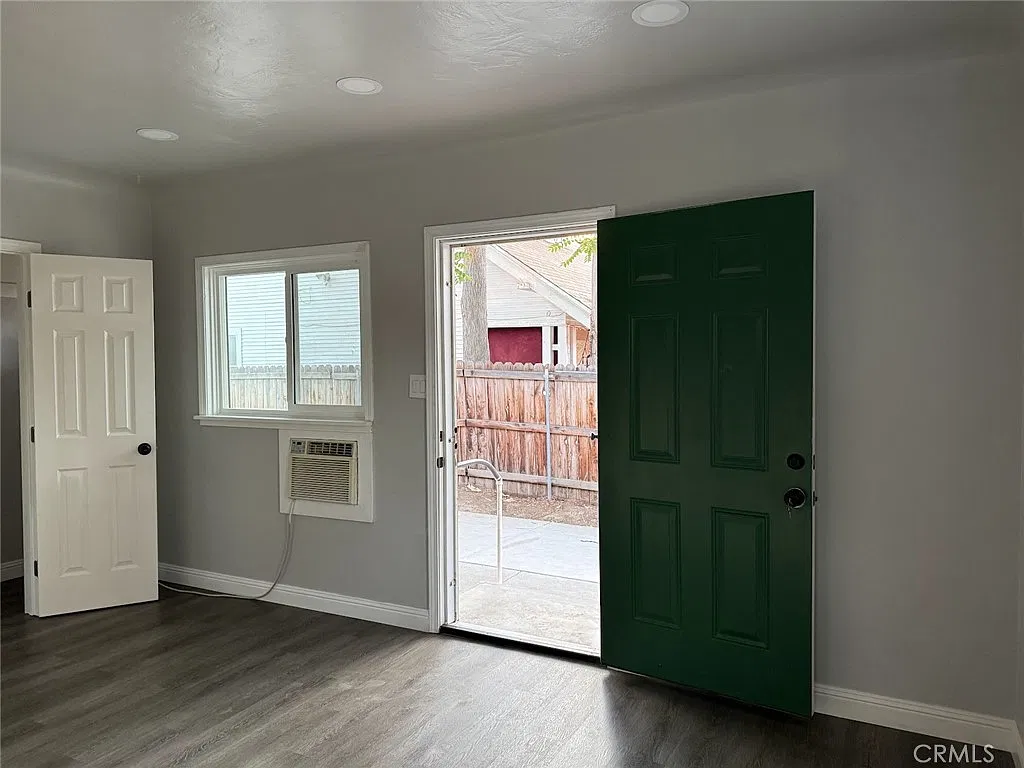1 bed, 600 sqft, $1,500 — Photo 2
