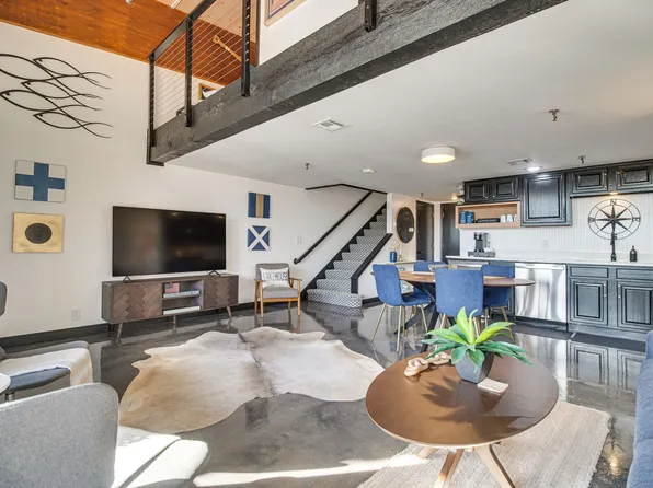 56701 E 310 Rd #714, Monkey Island, OK 74331