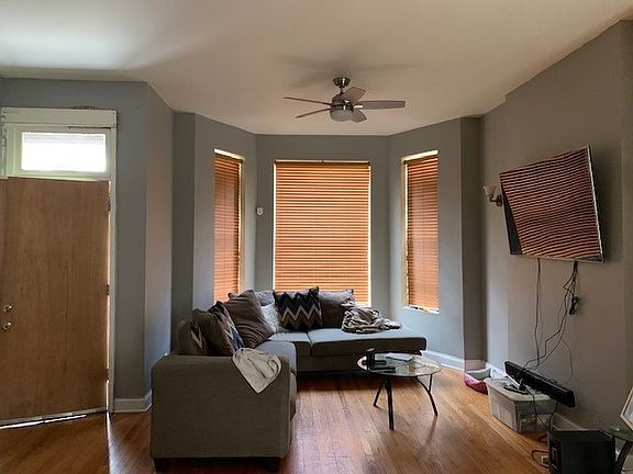 2nd image of 4237 W Gladys Ave