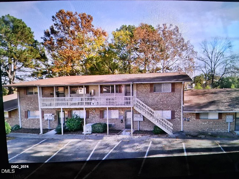 130 S Estes Dr #G-5 — Photo 2
