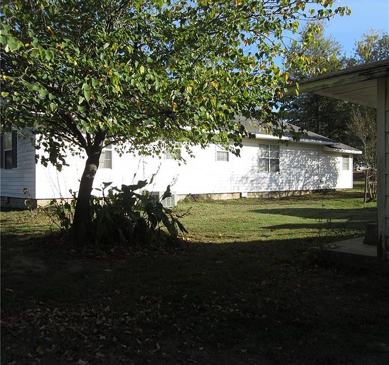 2nd image of 507 NW 9th St